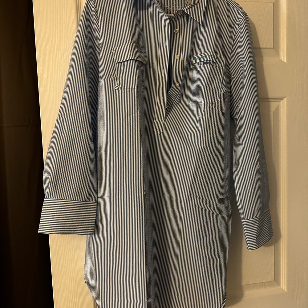 NWT Vineyard Vines Performance Harbor Seersucker Cover Up